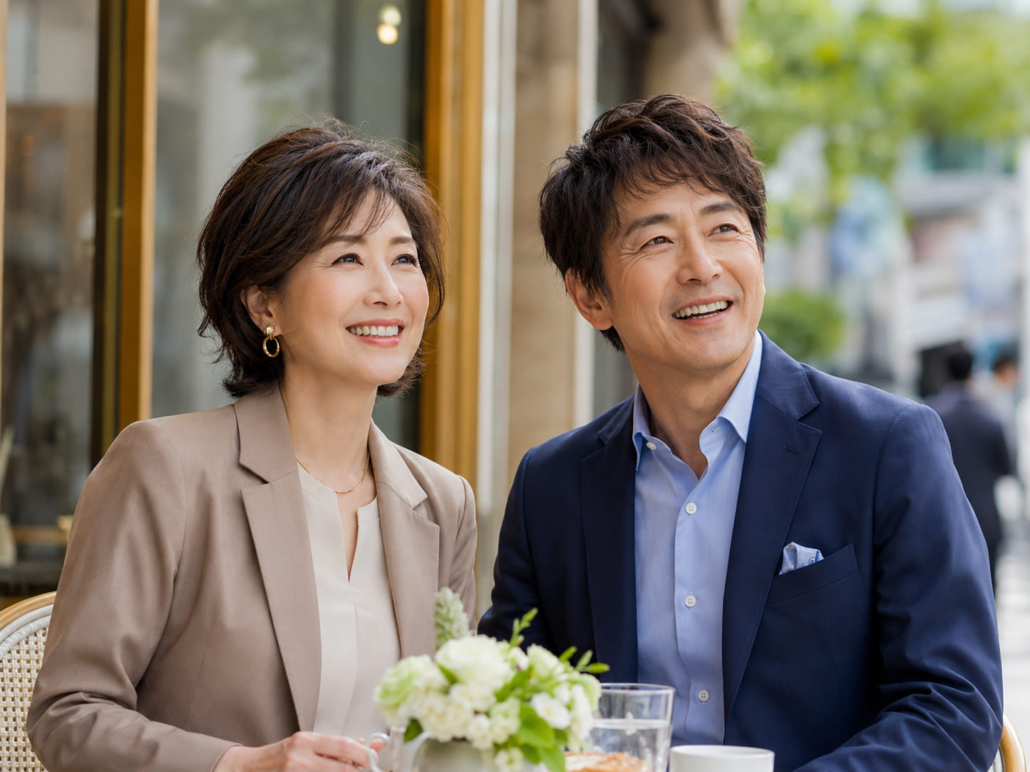 個室でウィッグ相談をしている様子